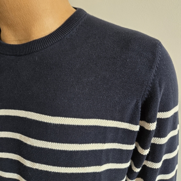 Ben Sherman Men's Navy and White Crewneck Sweater - Picture 3 of 12